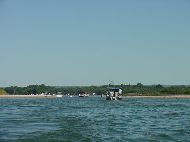 Boats entering the channel to Lake Ontario